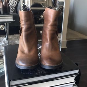 Brown STEVE MADDEN booties Size 8 leather upper